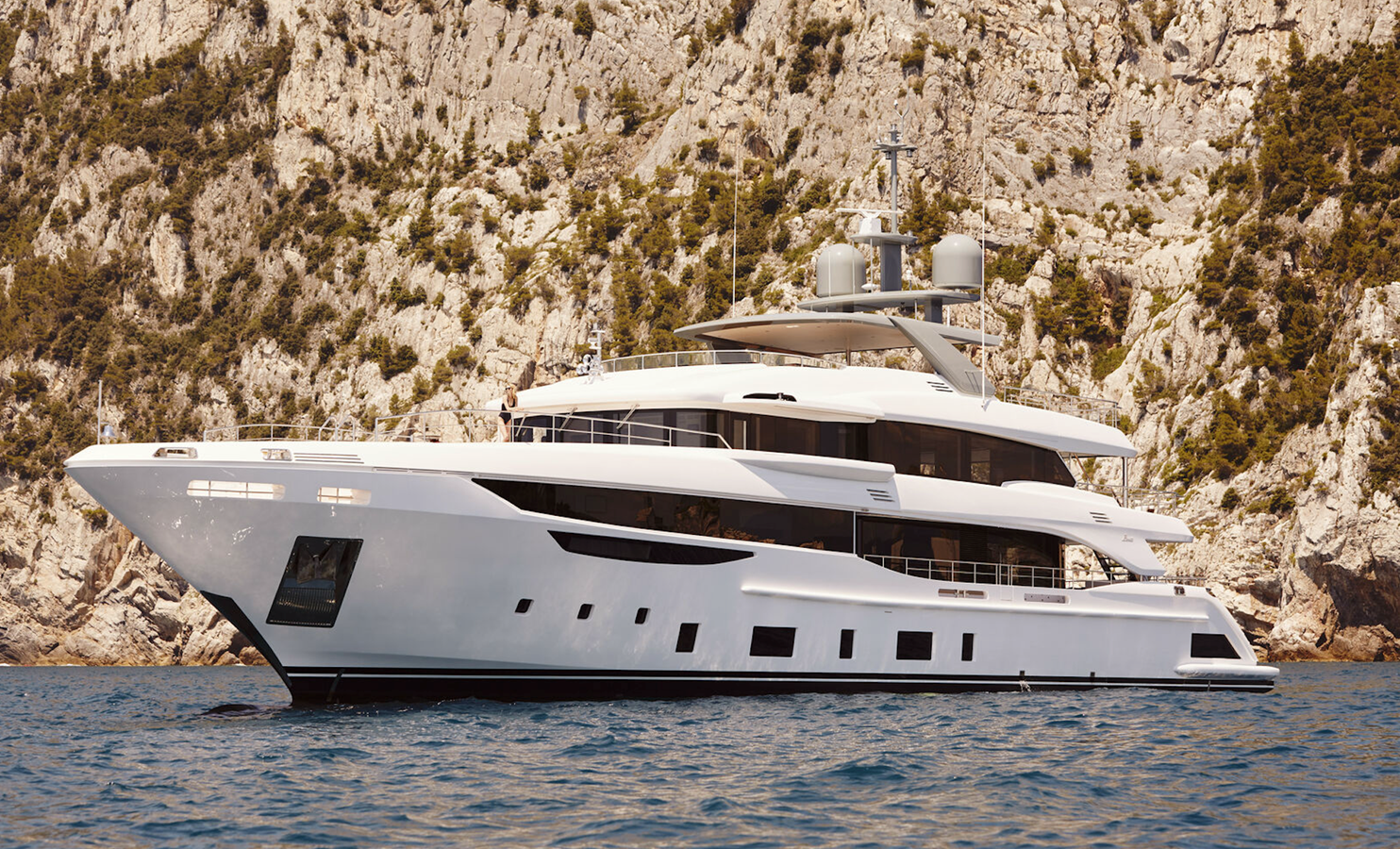 2020-benetti-144-5-8adda2