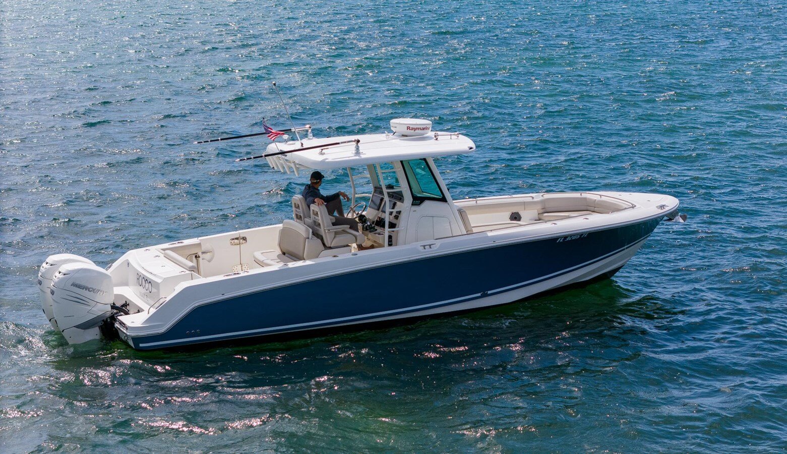 2020-boston-whaler-33-9fc215