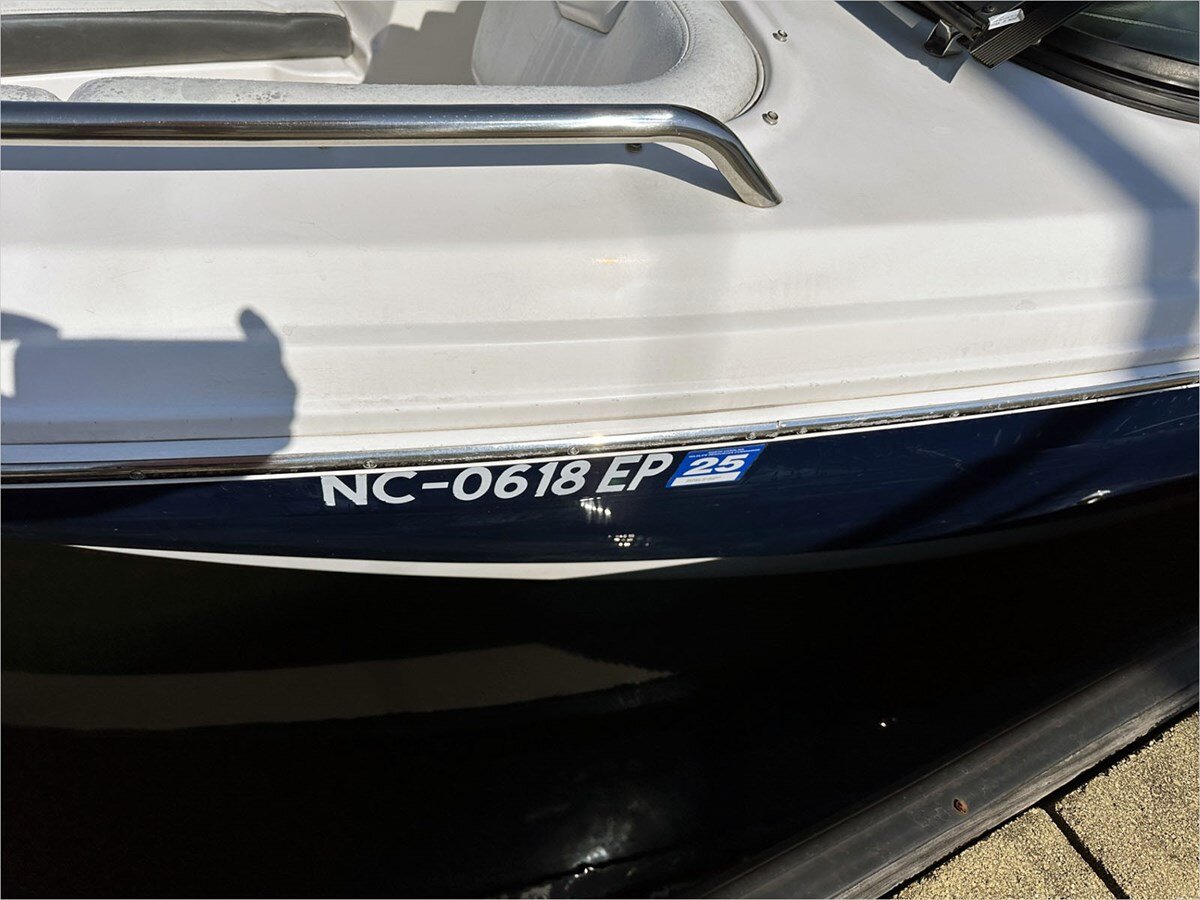 2020-chaparral-23-1-3562c8