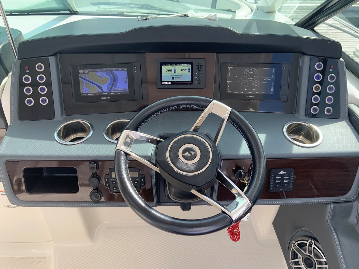 2020-chaparral-27-11-533c1f