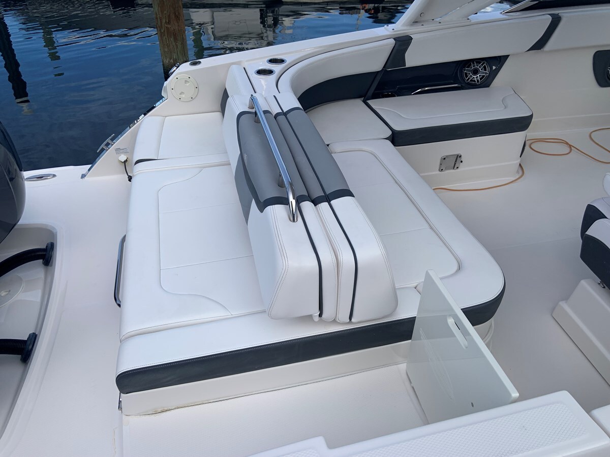 2020-chaparral-27-11-533c1f