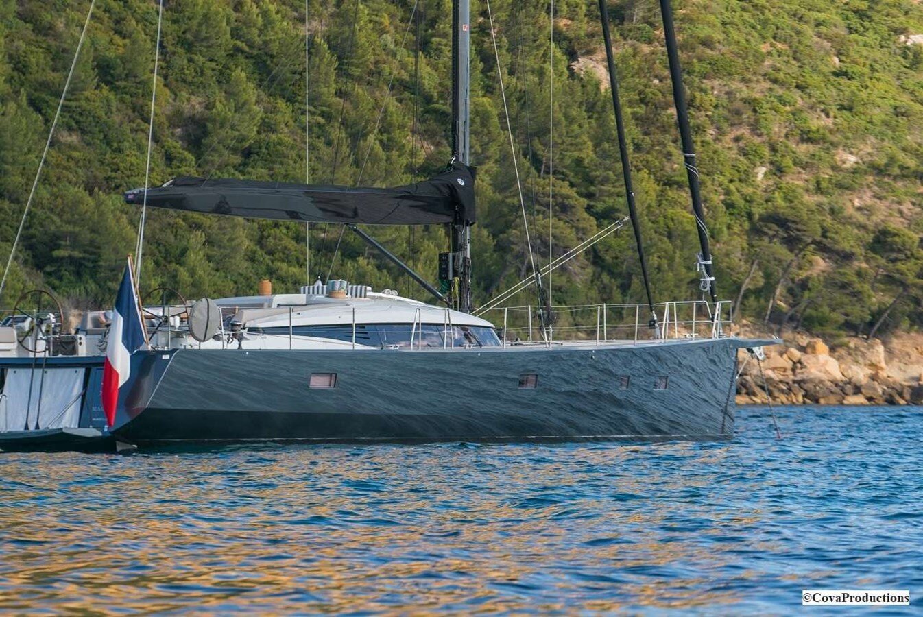 2020-cnb-yachts-76-657885