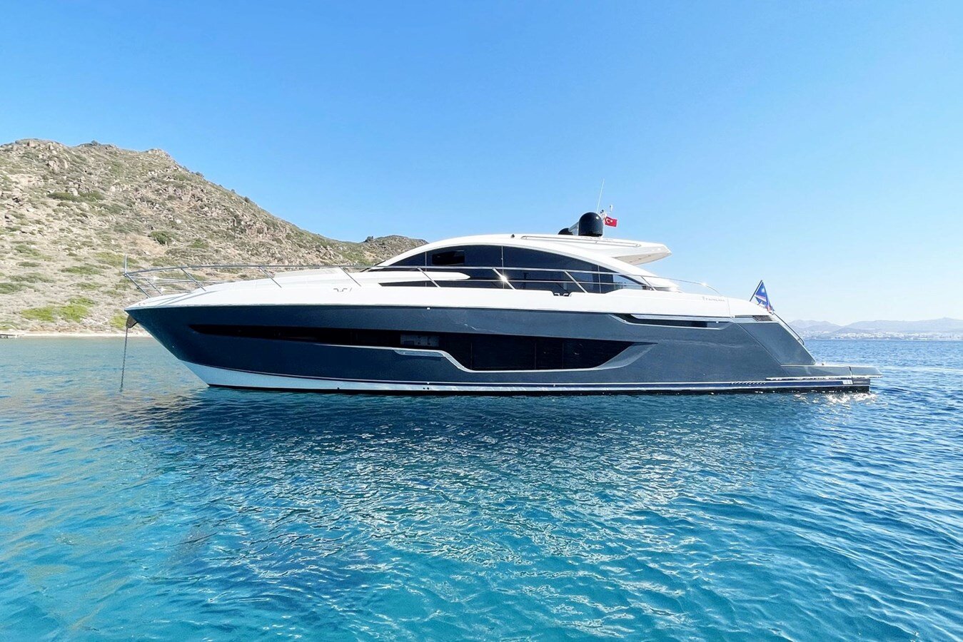 2020-fairline-65-f82c0a