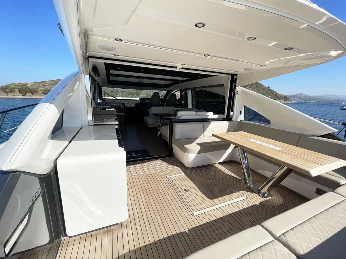 2020-fairline-65-f82c0a