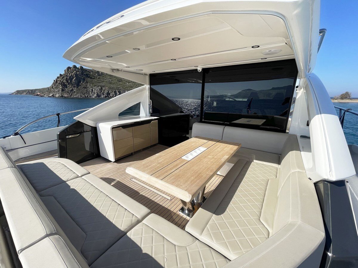 2020-fairline-65-f82c0a