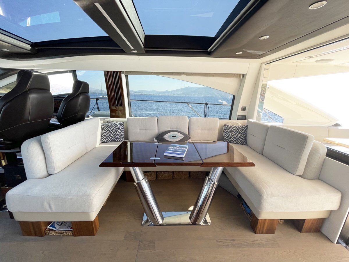 2020-fairline-65-f82c0a