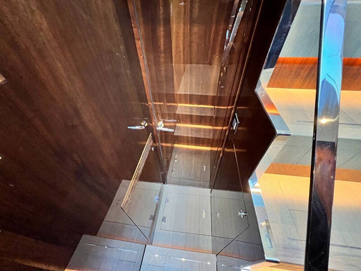 2020-fairline-68-b04f3c