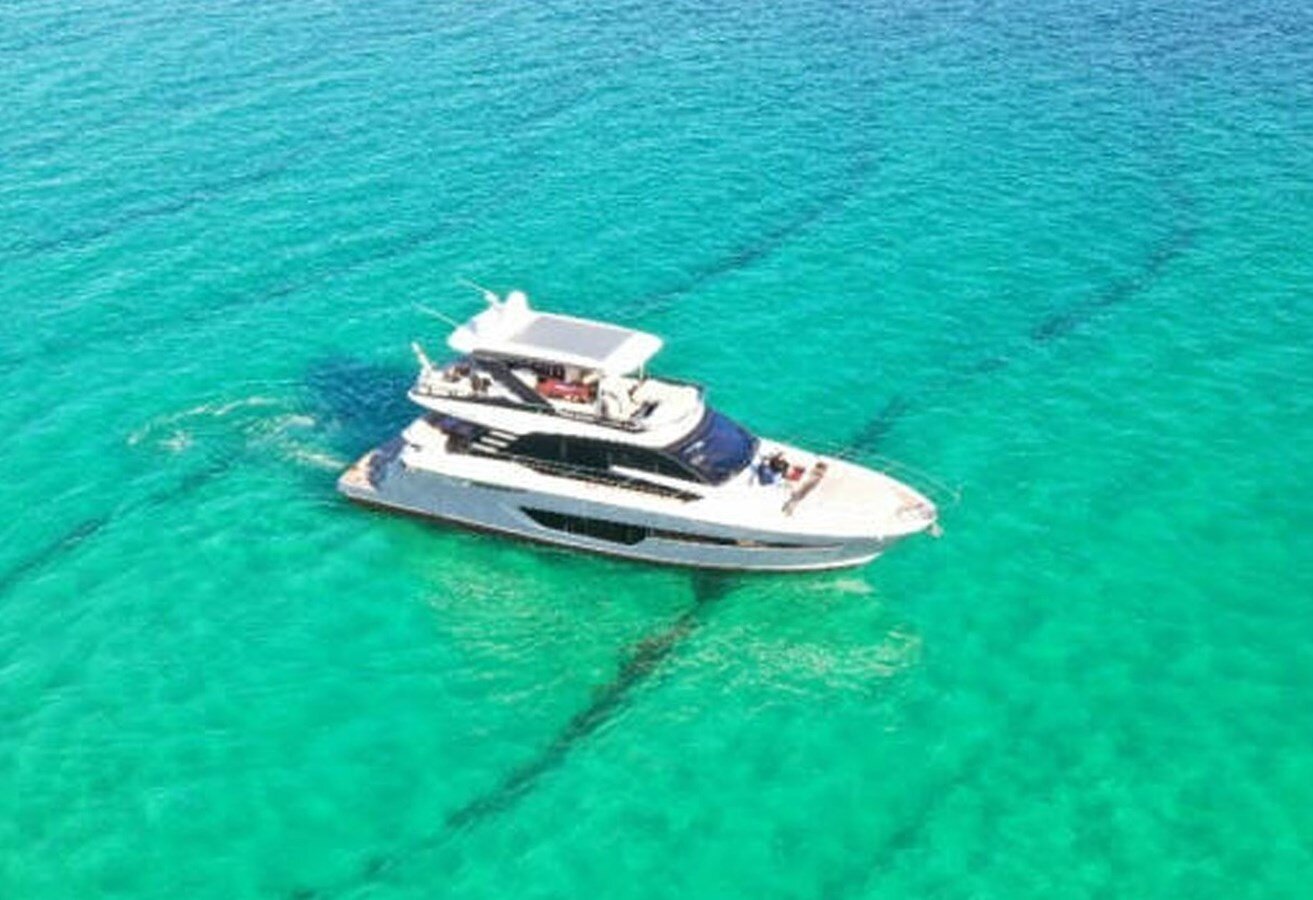 2020-fairline-68-b04f3c