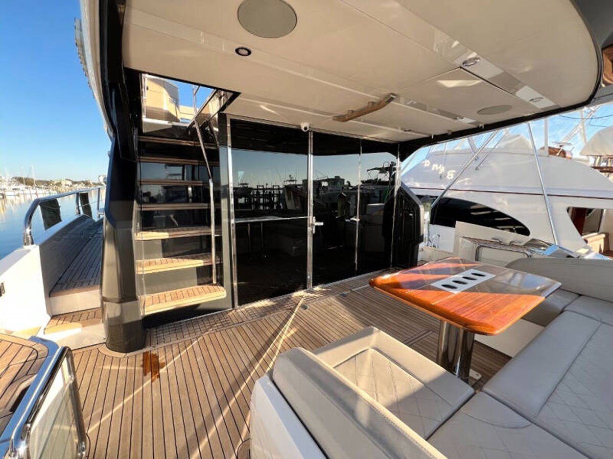 2020-fairline-68-b04f3c