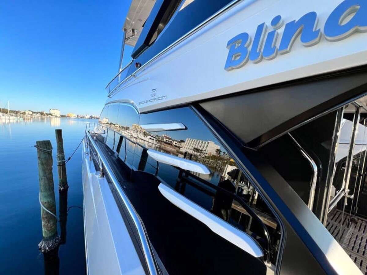 2020-fairline-68-b04f3c