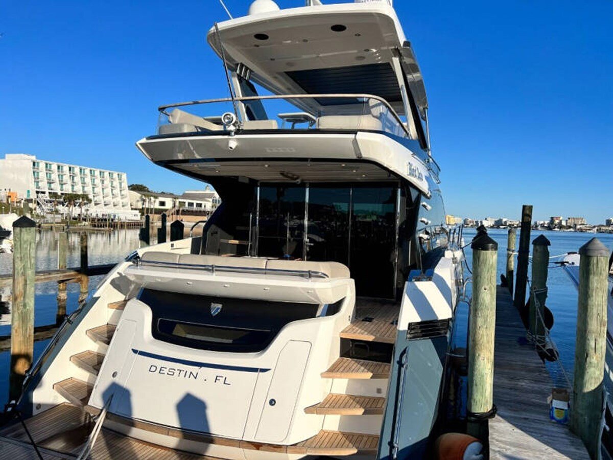 2020-fairline-68-b04f3c