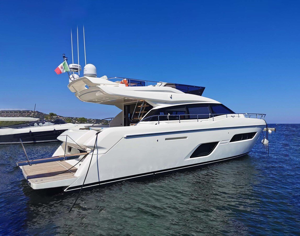 2020-ferretti-yachts-57-2-4f0369