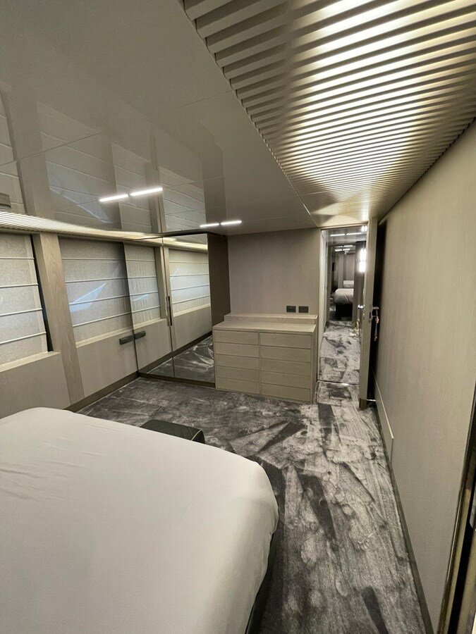 2020-ferretti-yachts-85-10-b9037a