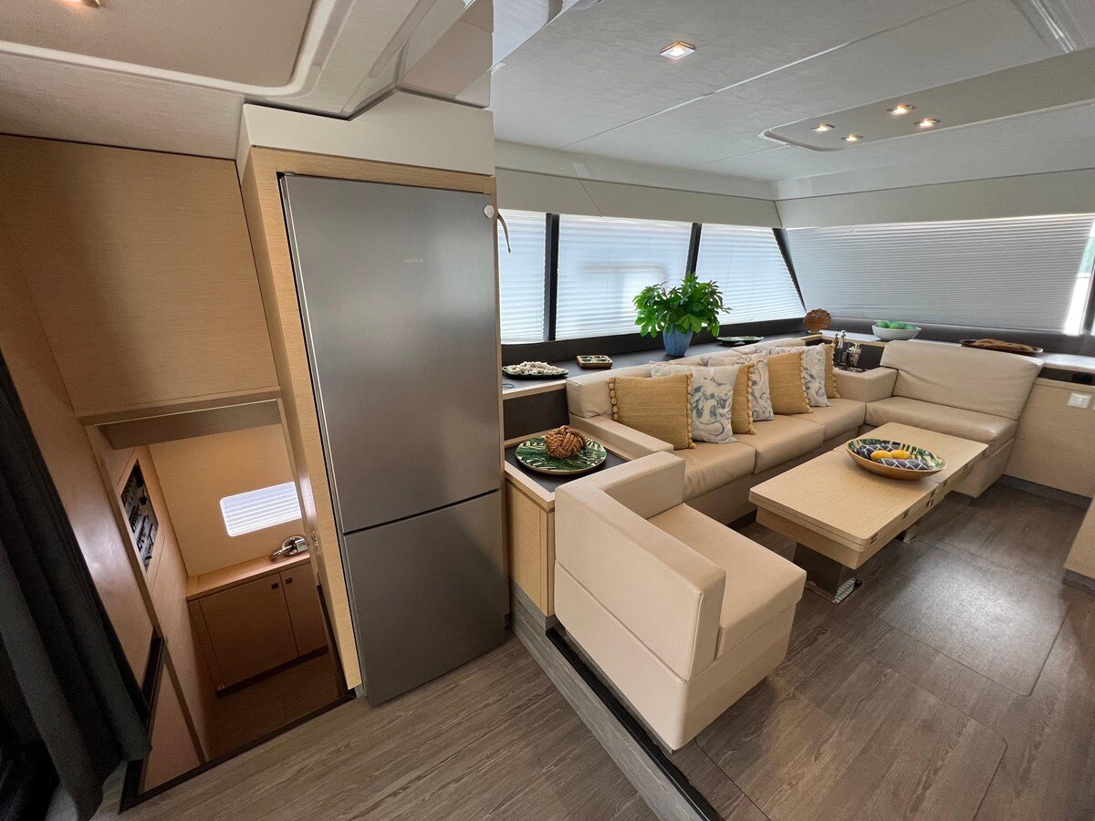 2020-fountaine-pajot-40-19cfb9