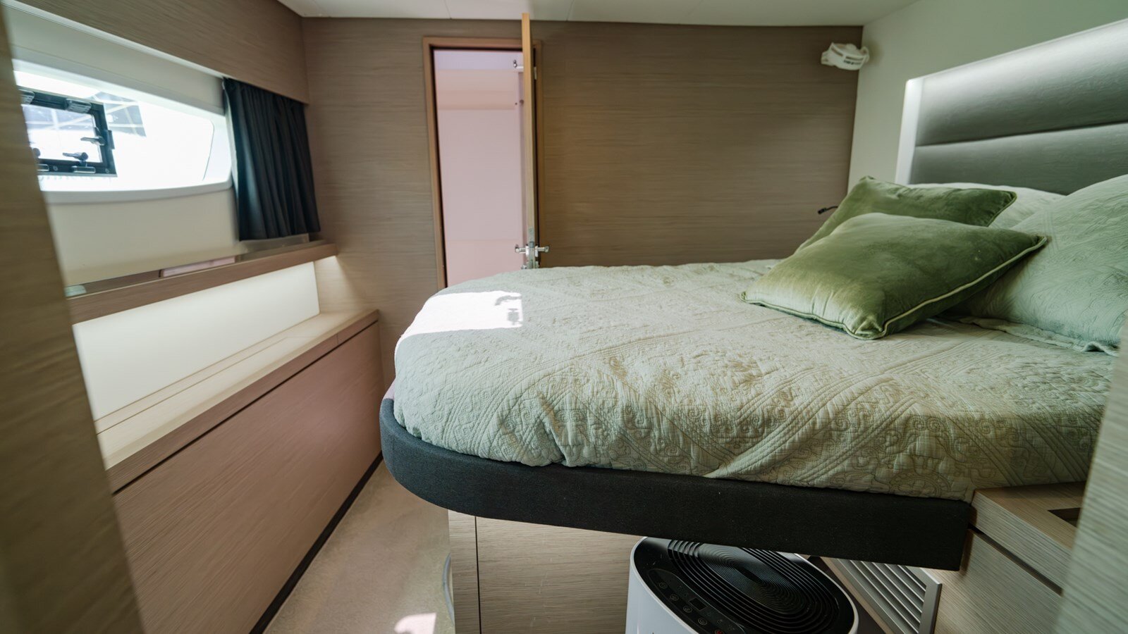 2020-fountaine-pajot-45-11-93e613