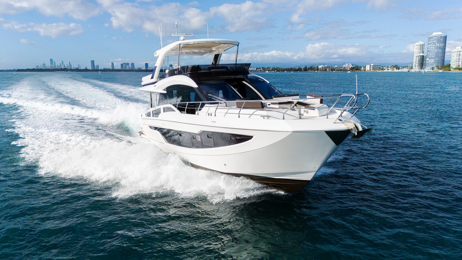 2020-galeon-yachts-68-3-adee73