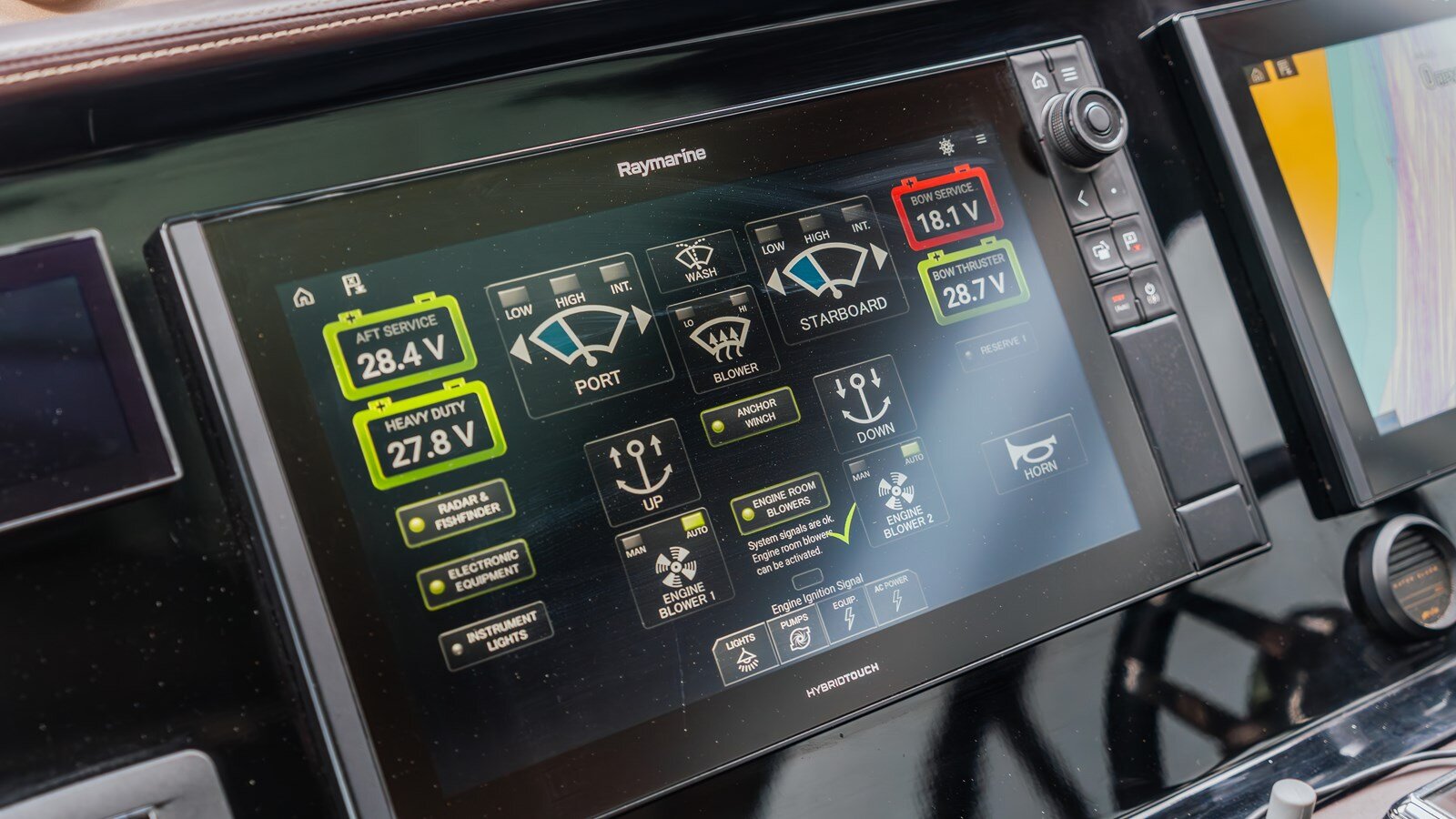 2020-galeon-yachts-68-3-adee73