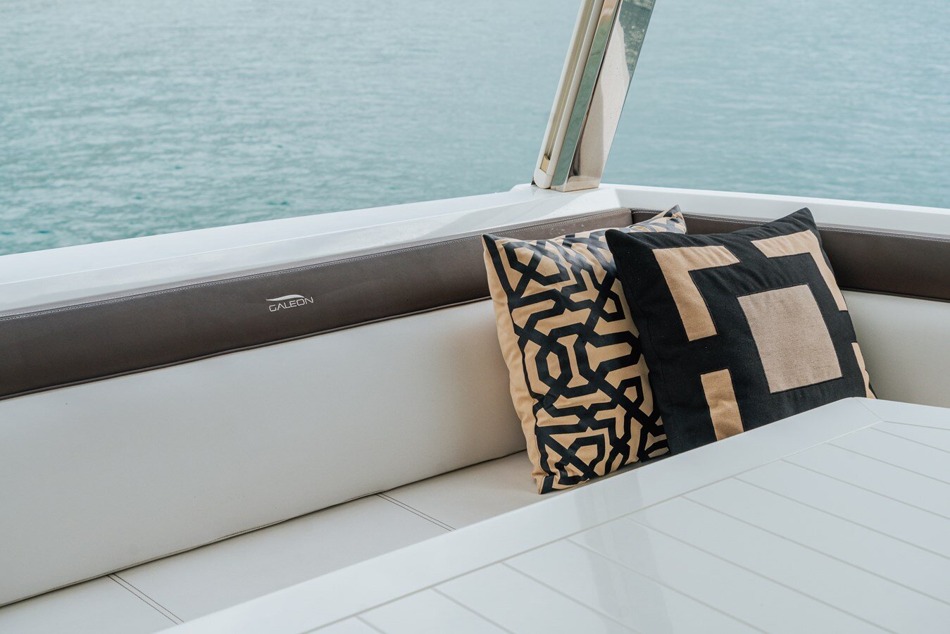 2020-galeon-yachts-68-3-adee73