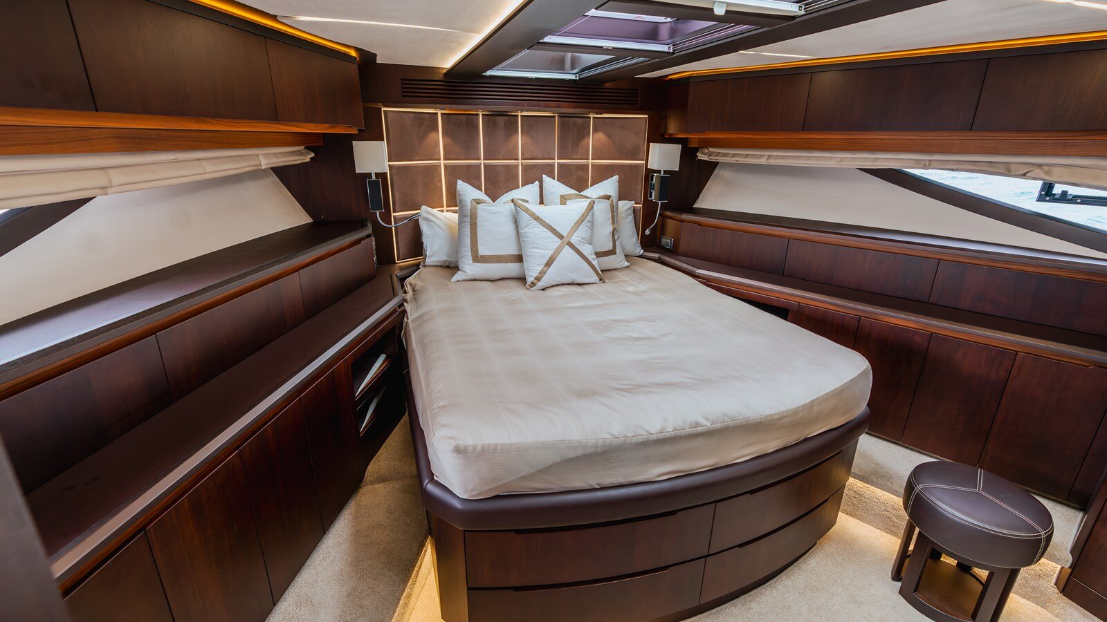 2020-galeon-yachts-68-3-adee73