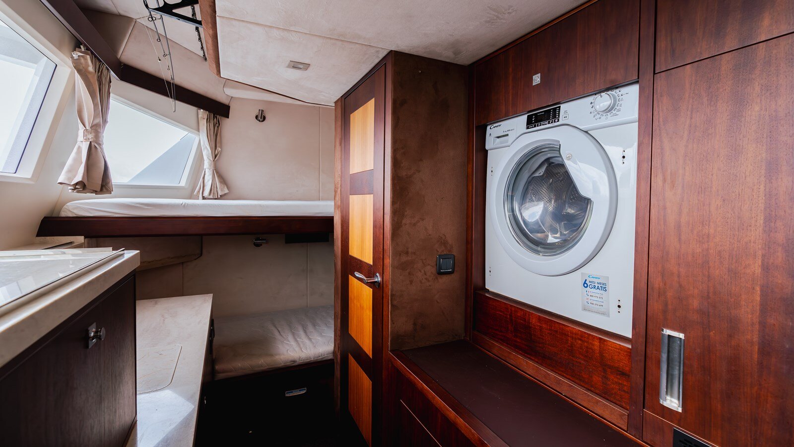 2020-galeon-yachts-68-3-adee73