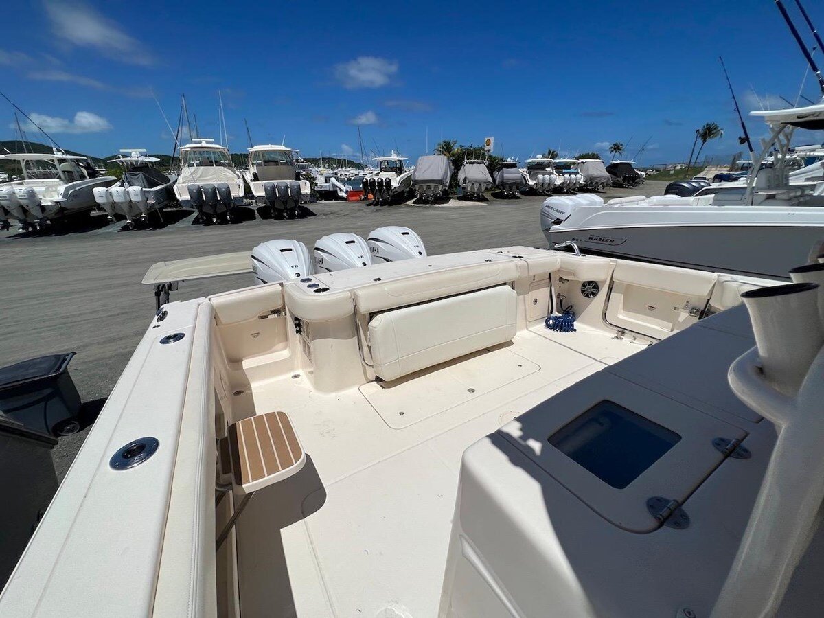 2020-grady-white-37-fa9ed0