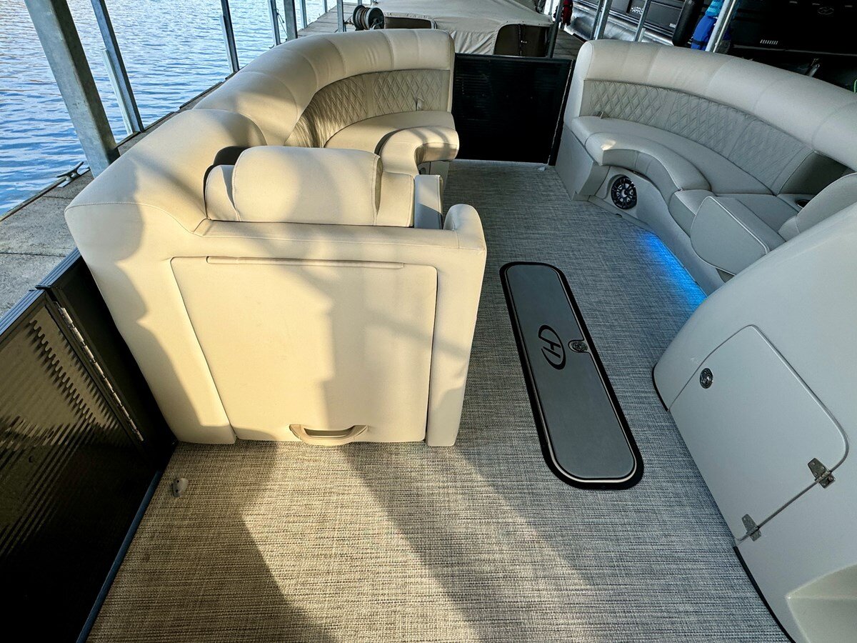 2020-harris-26-7bb7c1