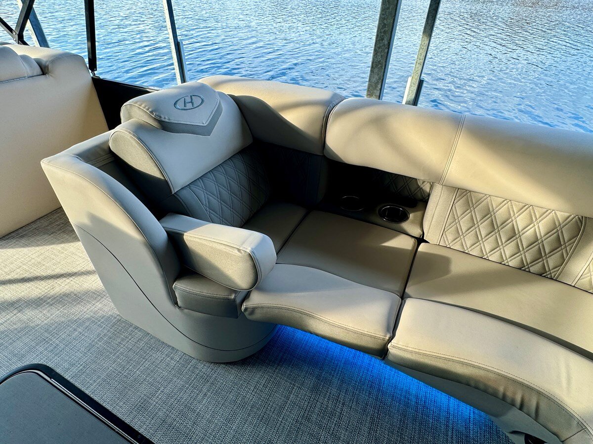 2020-harris-26-7bb7c1