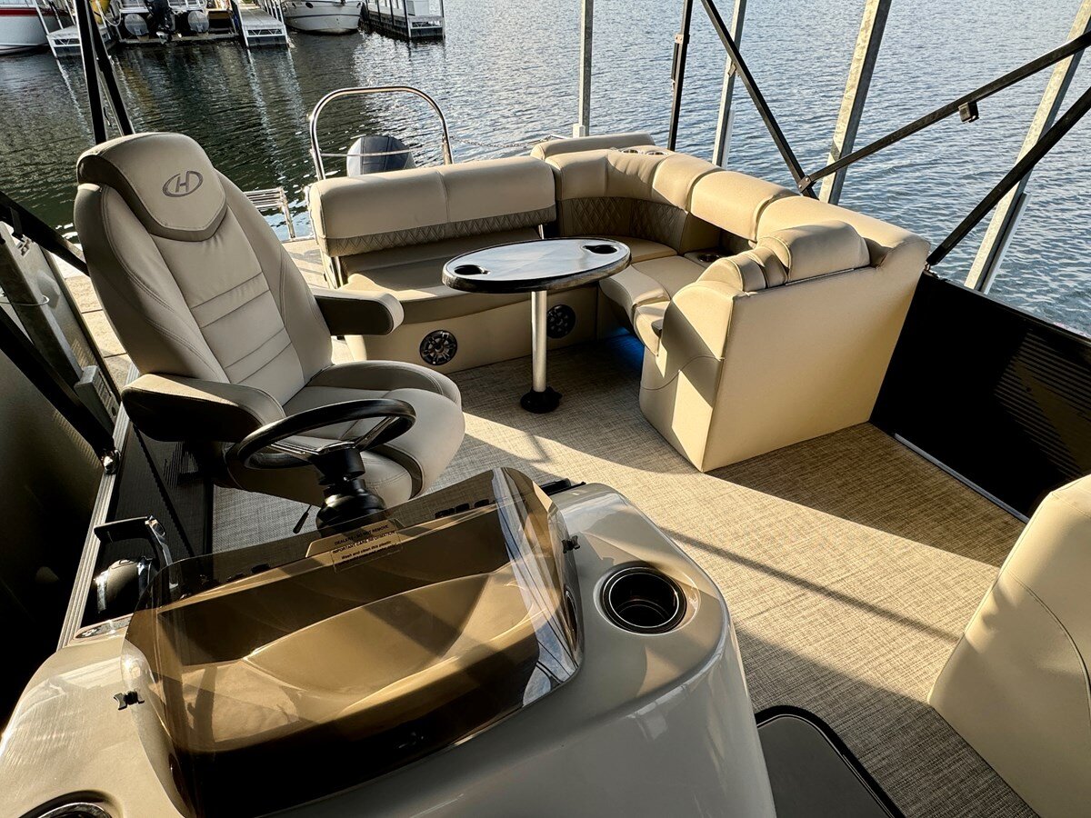 2020-harris-26-7bb7c1