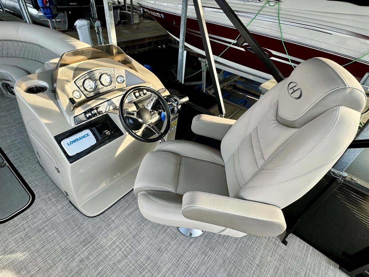 2020-harris-26-7bb7c1