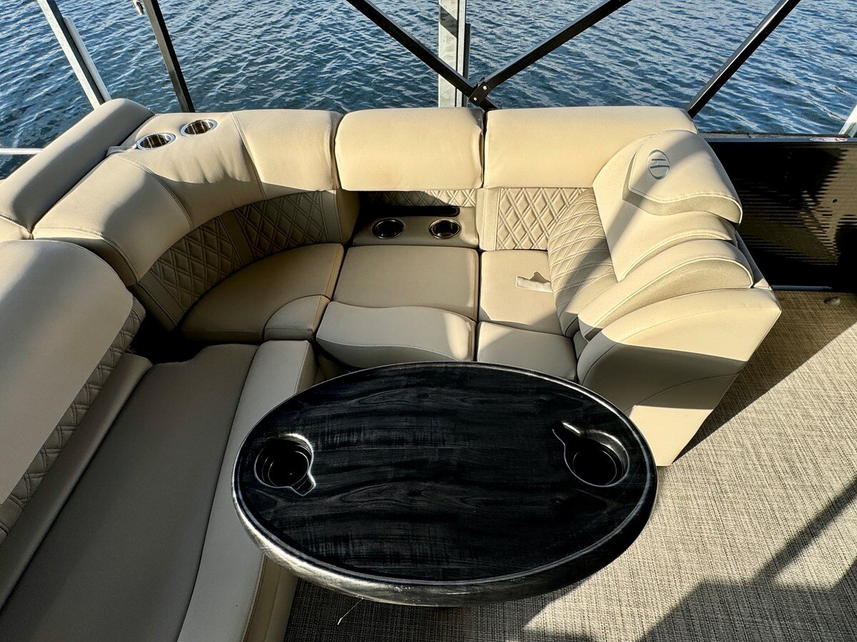 2020-harris-26-7bb7c1