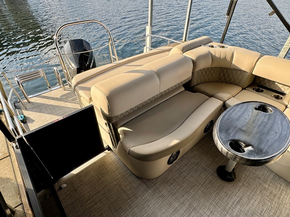 2020-harris-26-7bb7c1