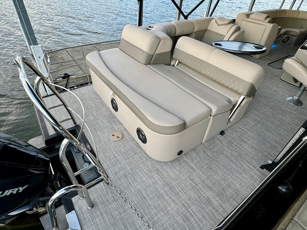 2020-harris-26-7bb7c1