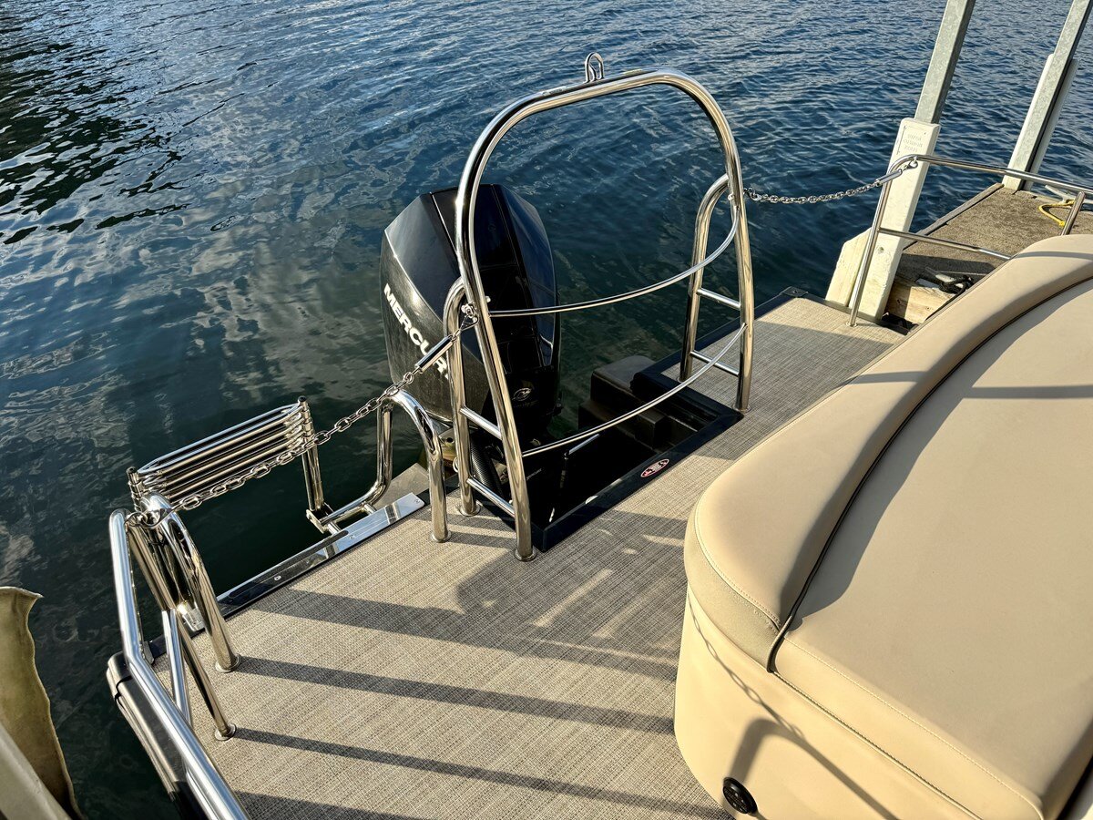 2020-harris-26-7bb7c1