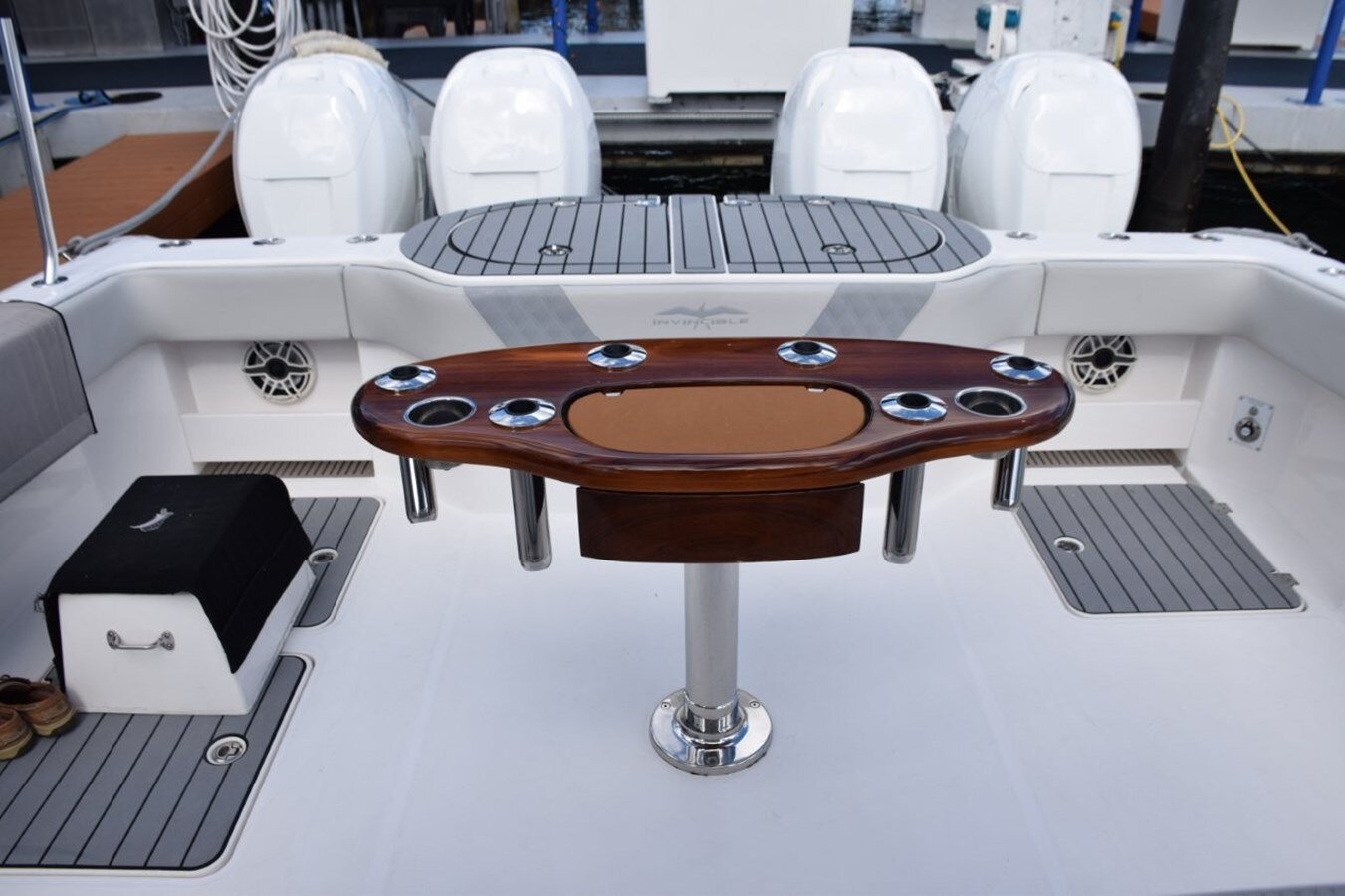 2020-invincible-40-2-16cc69