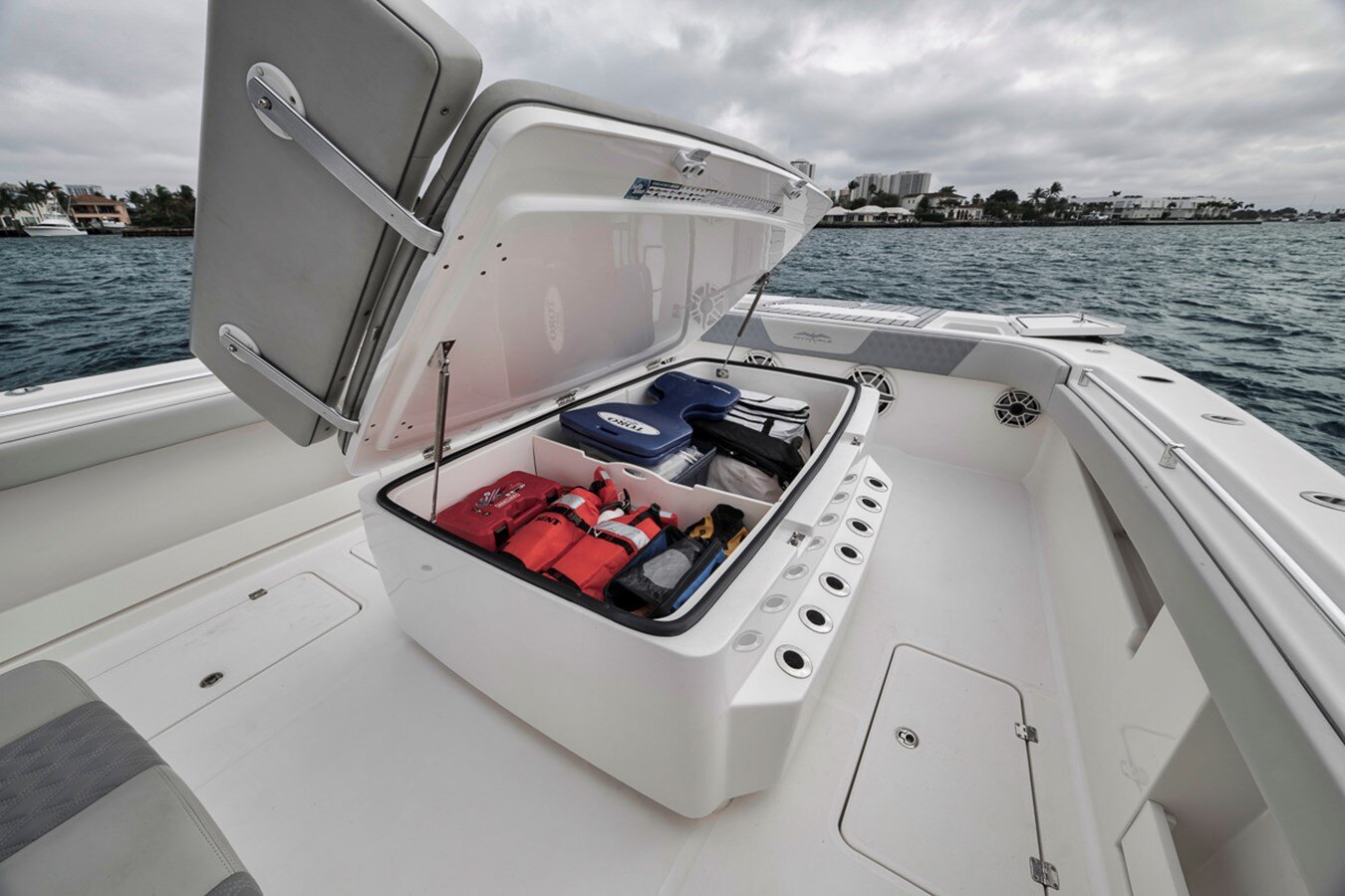 2020-invincible-40-2-16cc69