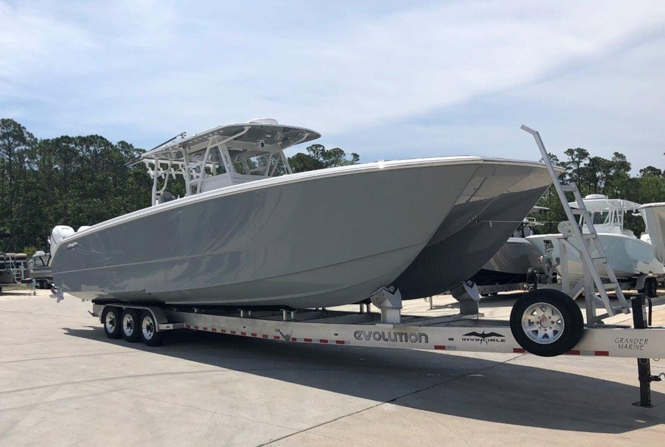 2020-invincible-40-2-16cc69