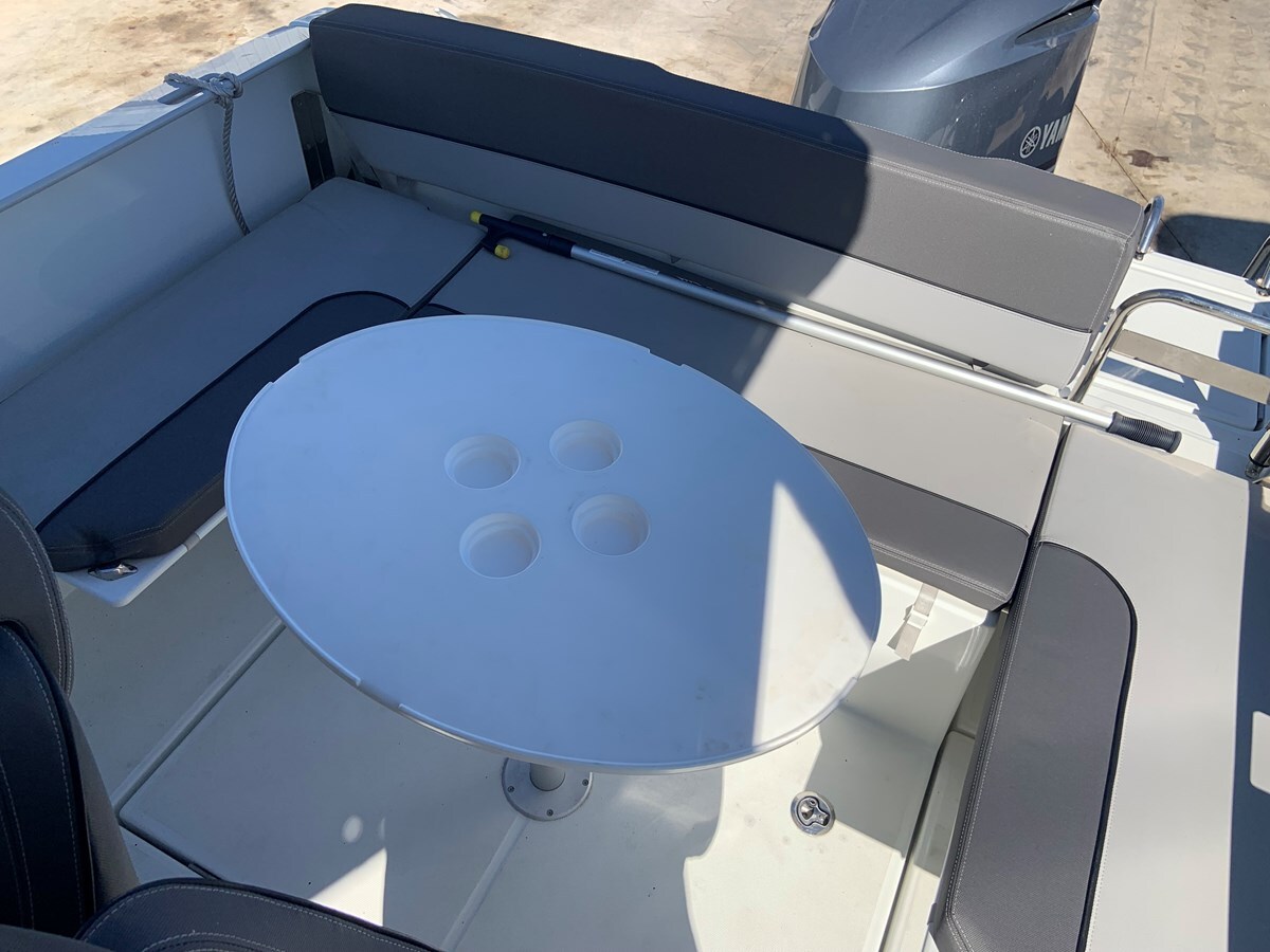 2020-jeanneau-24-2-9c6d69