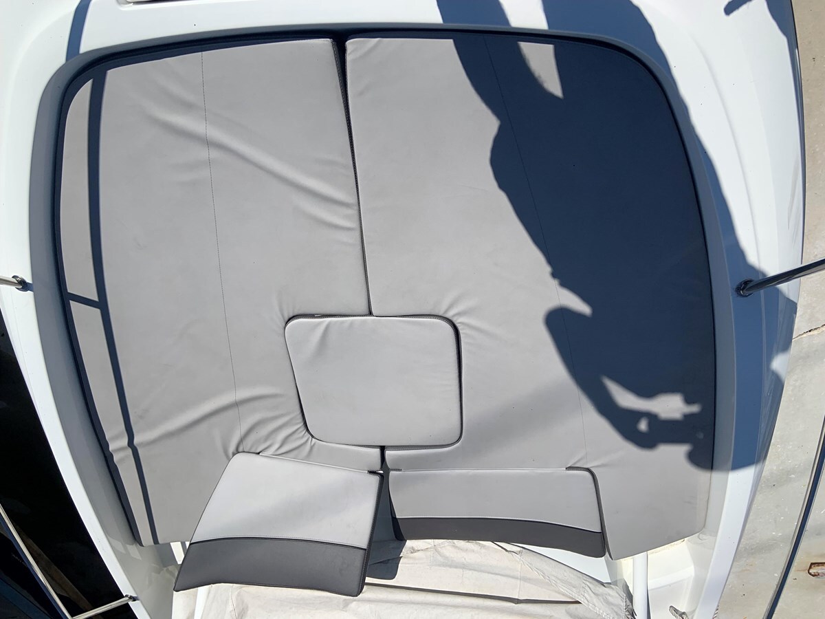 2020-jeanneau-24-2-9c6d69