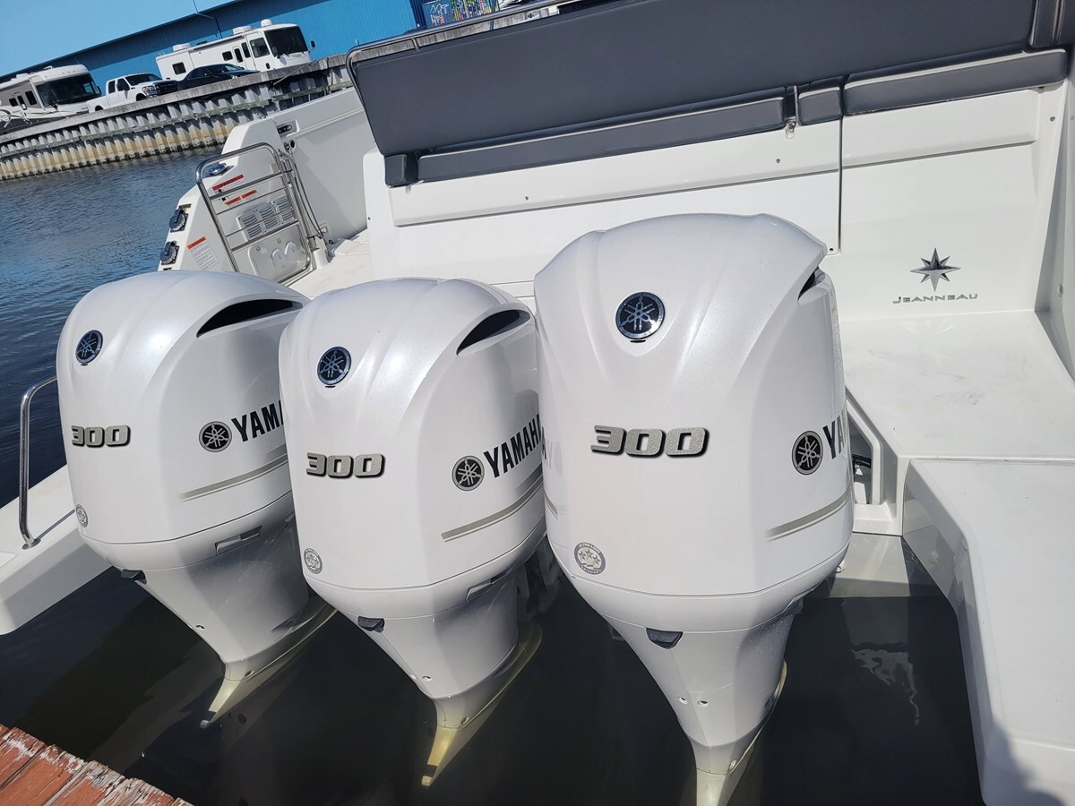 2020-jeanneau-40-3-fd12e1