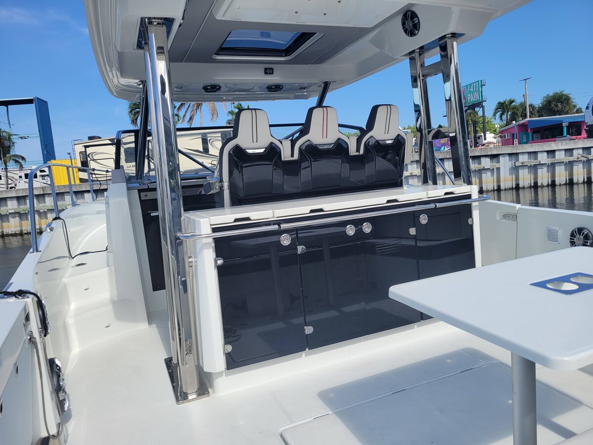 2020-jeanneau-40-3-fd12e1