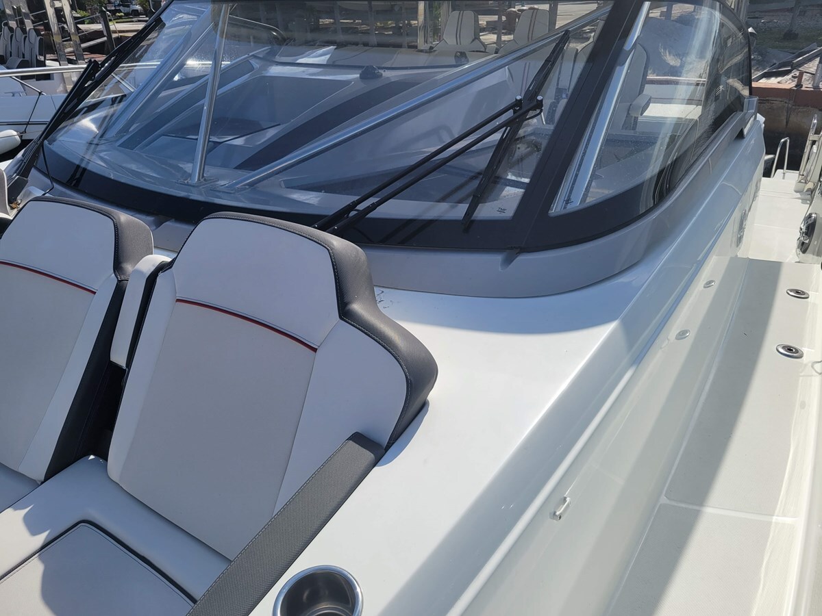 2020-jeanneau-40-3-fd12e1