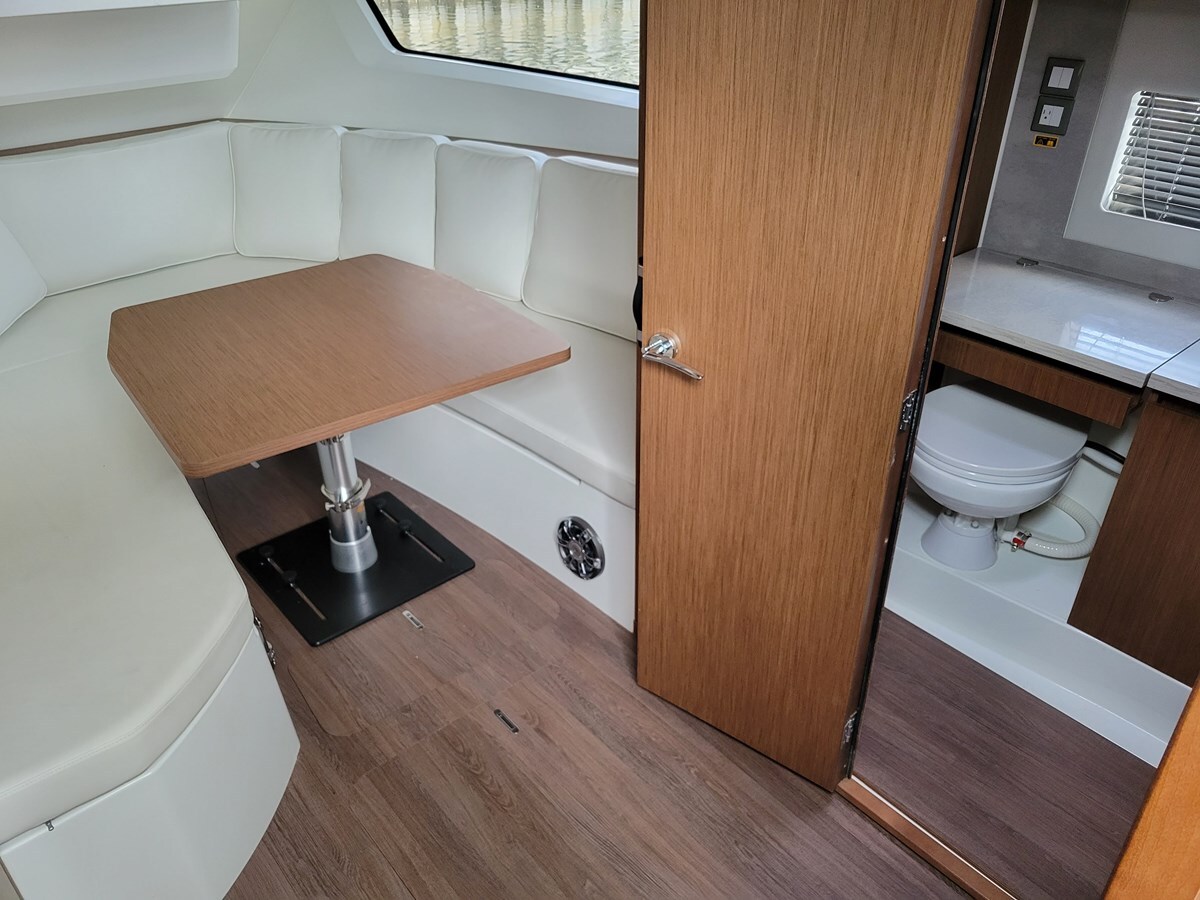 2020-jeanneau-40-3-fd12e1