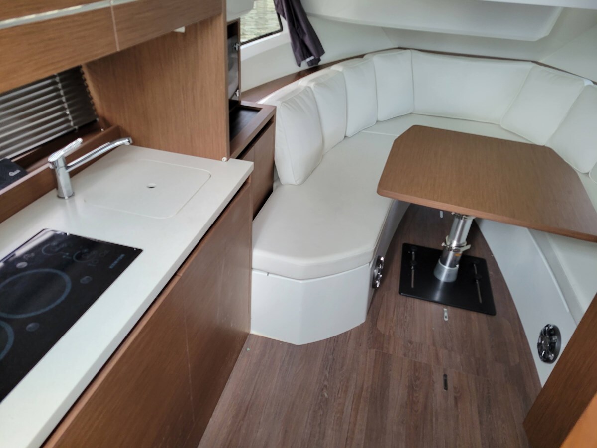2020-jeanneau-40-3-fd12e1