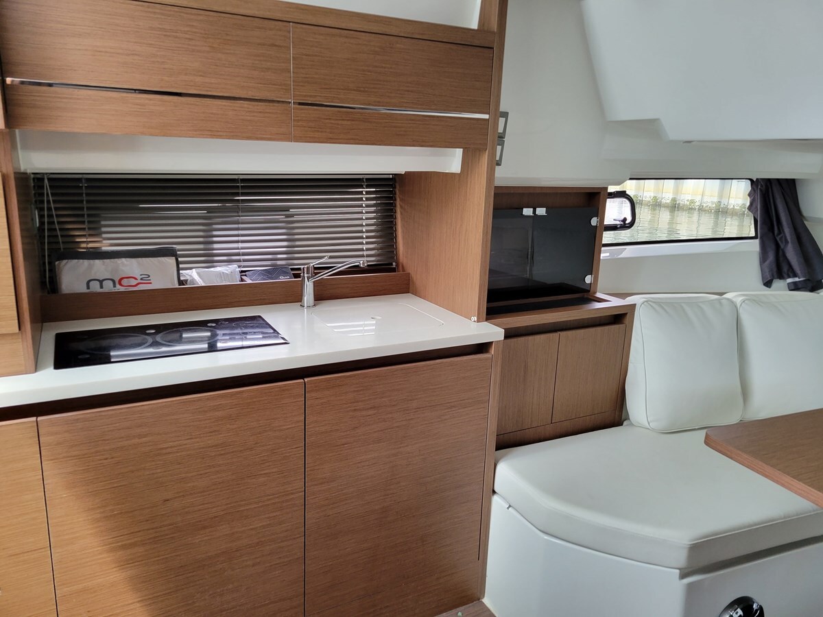 2020-jeanneau-40-3-fd12e1