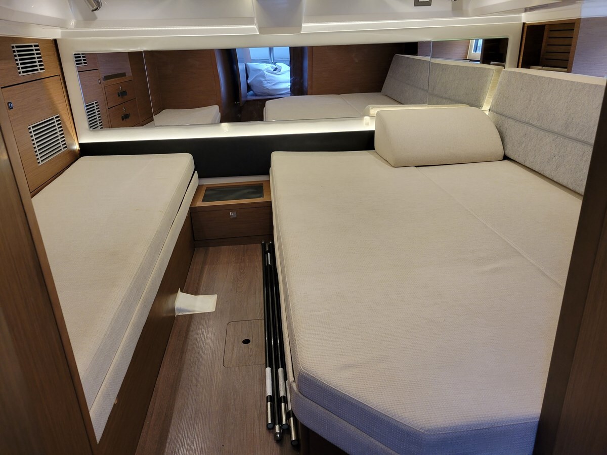 2020-jeanneau-40-3-fd12e1