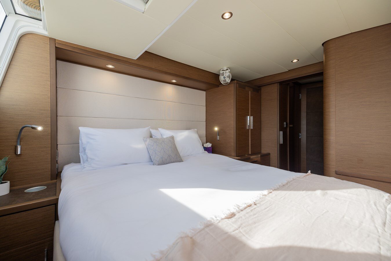 2020-lagoon-63-04fec7