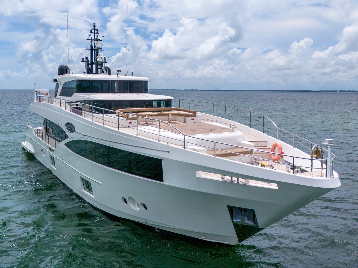 2020 MAJESTY MOTOR YACHTS 100'