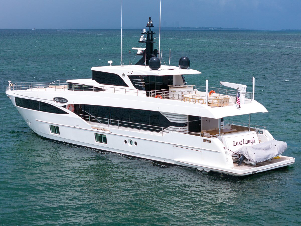 2020 MAJESTY MOTOR YACHTS 100'