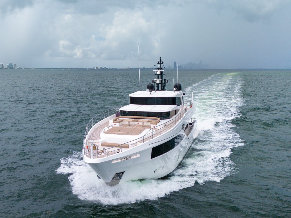 2020 MAJESTY MOTOR YACHTS 100'