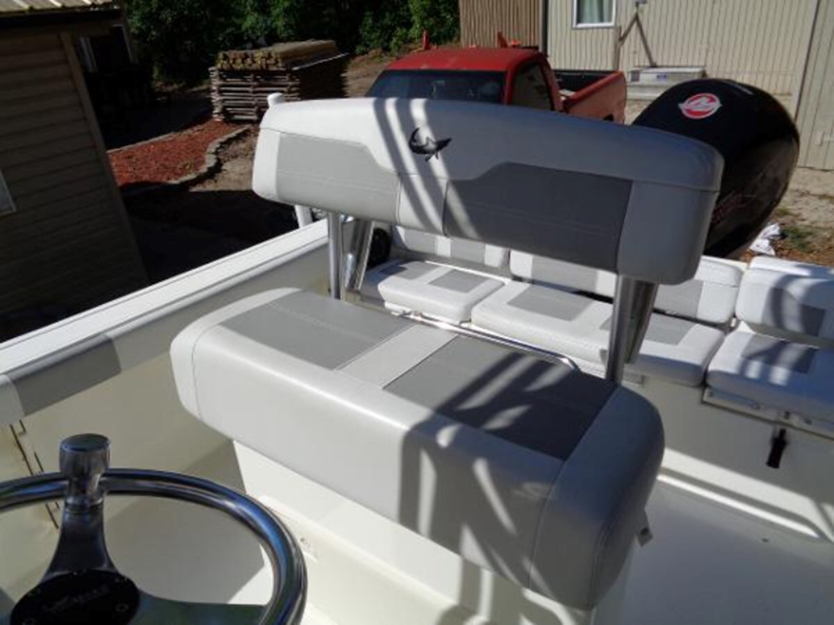 2020-mako-21-4-61e10e